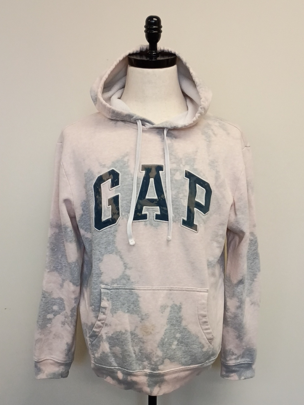 GAP Tie Dye Logo Pullover Hoodie Size Medium